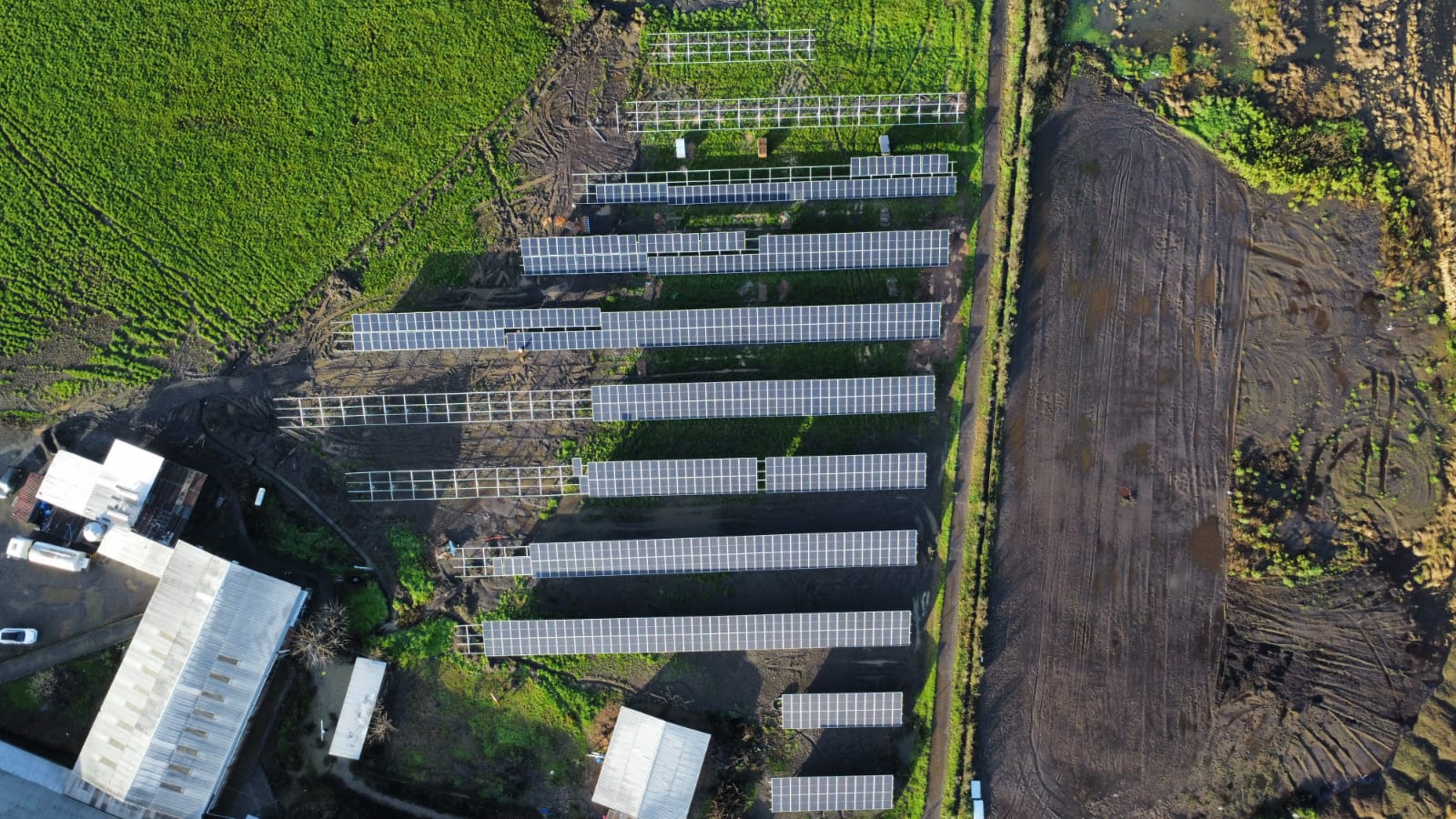 Fabricación de sistemas de montaje de módulos fotovoltaicos a nivel de piso